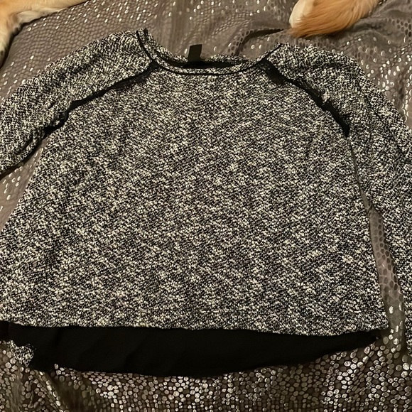 White House Black Market sweater - Picture 1 of 2